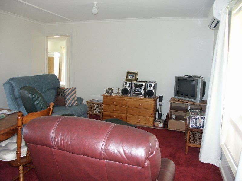 63 Great Alpine Road, Bruthen VIC 3885