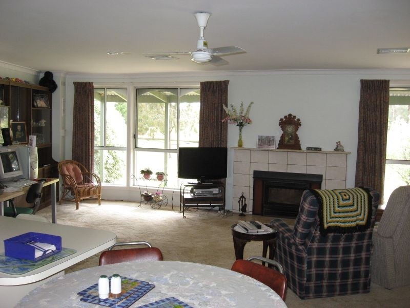 108 Hazeldene Crescent, Nicholson VIC 3882