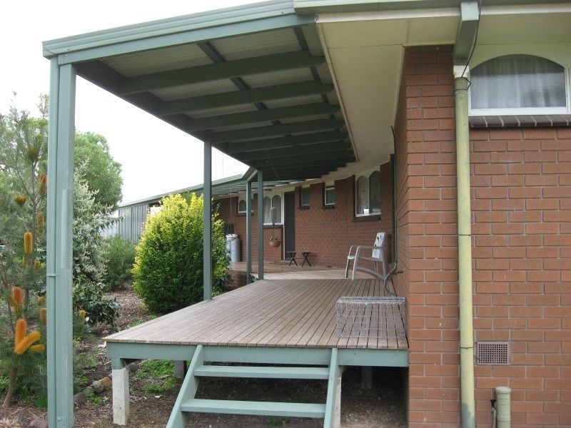 108 Hazeldene Crescent, Nicholson VIC 3882