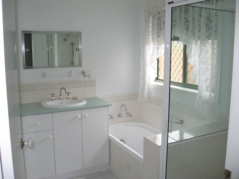 12 Bent Street, Bairnsdale VIC 3875