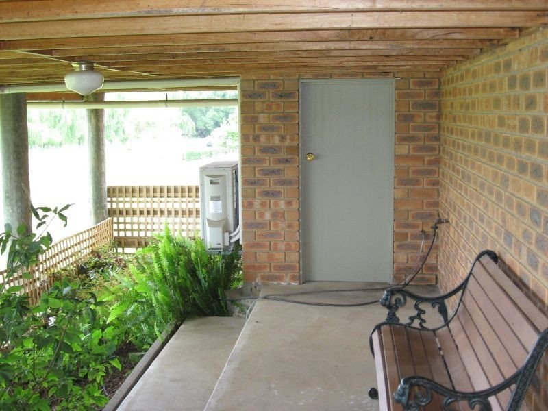 12 Bent Street, Bairnsdale VIC 3875