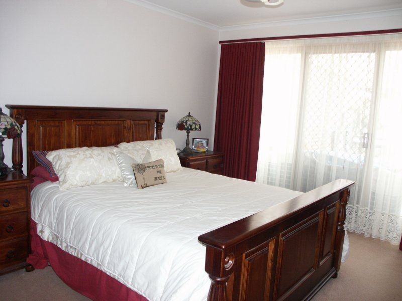 16 Blackwood  Avenue, Bairnsdale VIC 3875