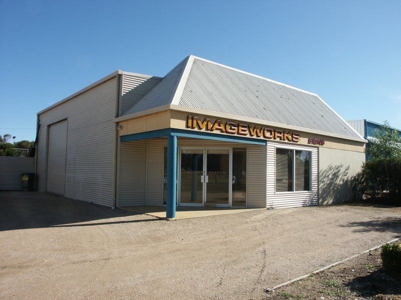 Bairnsdale VIC 3875