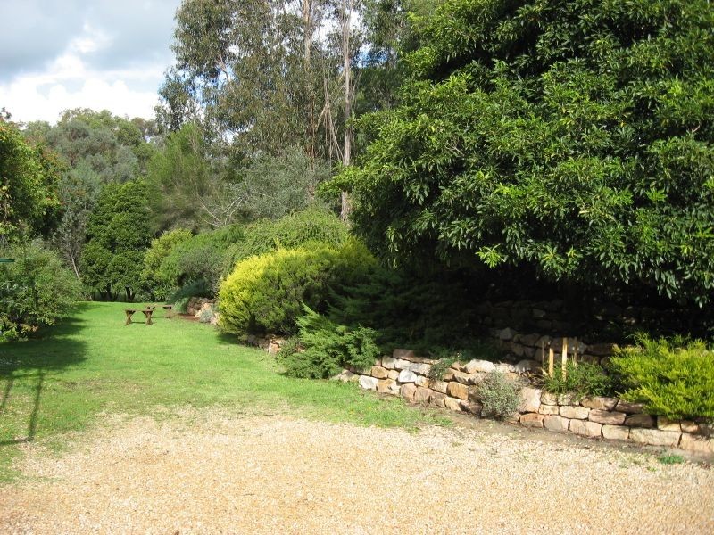 90 Deep Creek Road, Wiseleigh VIC 3885