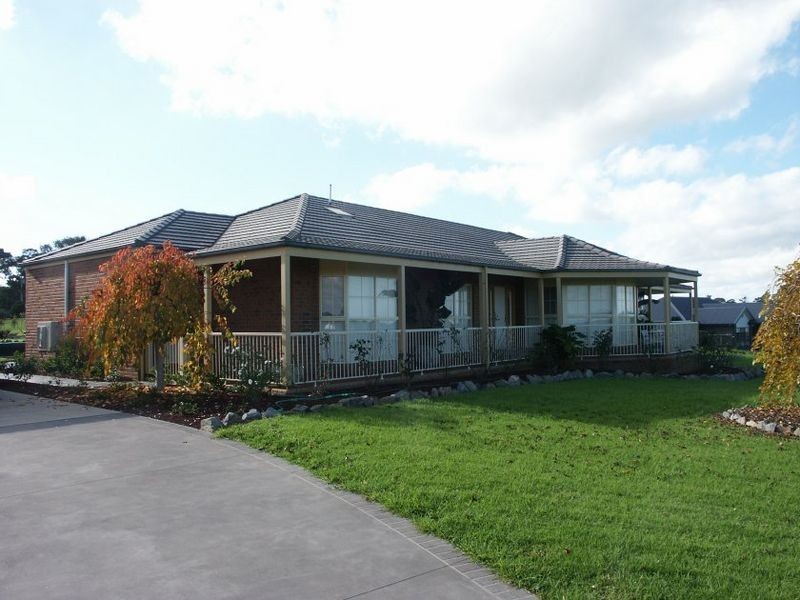 Bairnsdale VIC 3875