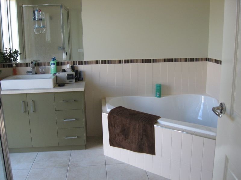 16 McKenzie Street, Bairnsdale VIC 3875