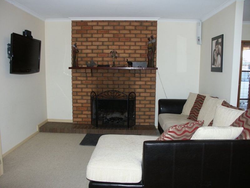 13 Harnham Drive, Bairnsdale VIC 3875