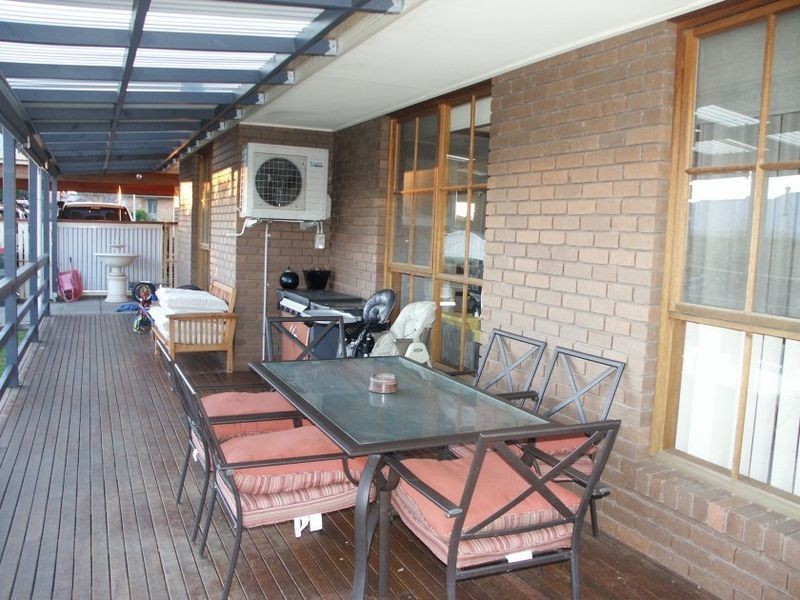 13 Harnham Drive, Bairnsdale VIC 3875