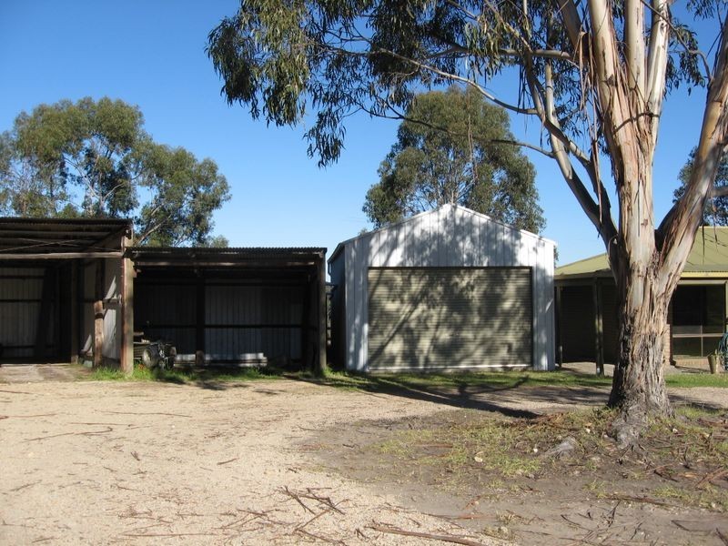 Nicholson VIC 3882