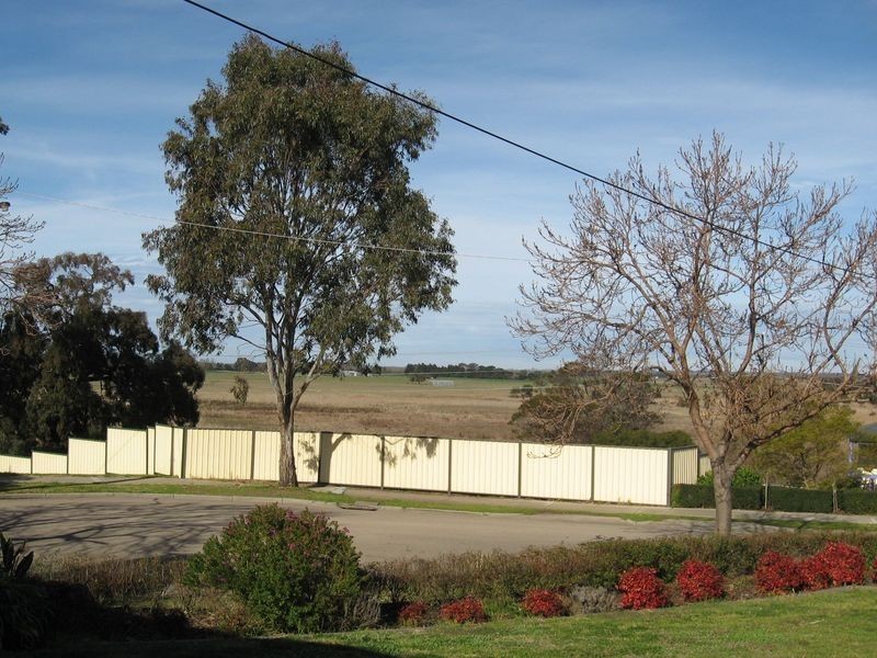 17 Power Street, Bairnsdale VIC 3875
