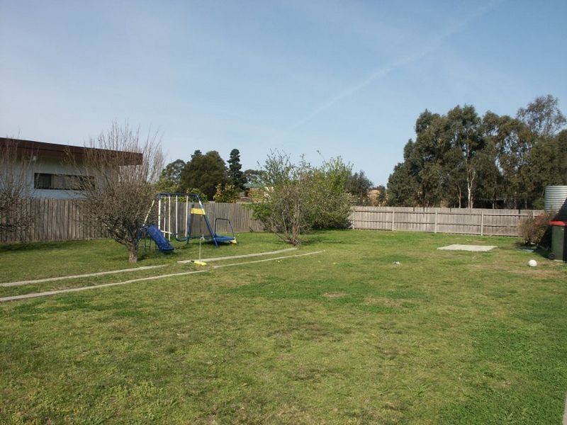 643-645 Princes Highway, Bairnsdale VIC 3875