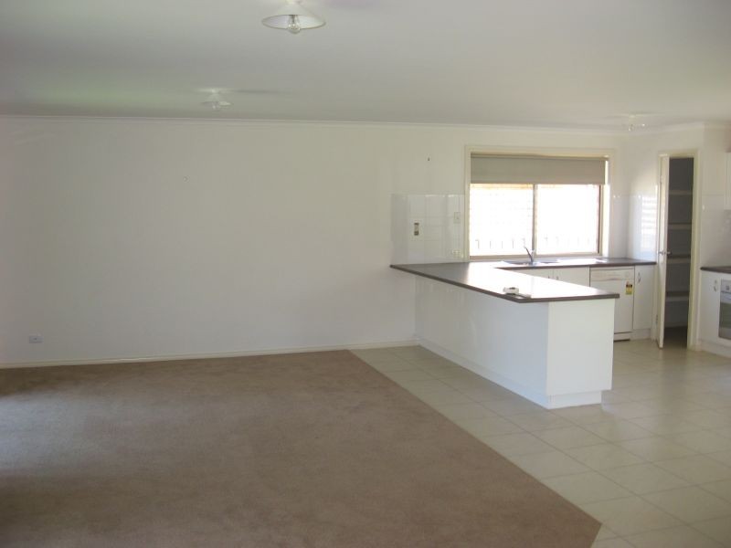 Bairnsdale VIC 3875