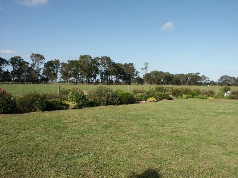 30 Lathams Road Goon Nure, Bairnsdale VIC 3875