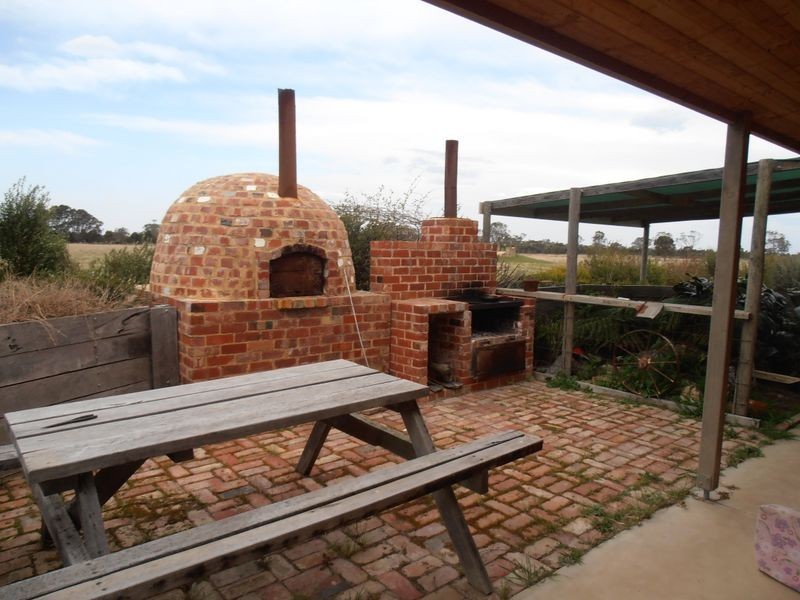 30 Lathams Road Goon Nure, Bairnsdale VIC 3875