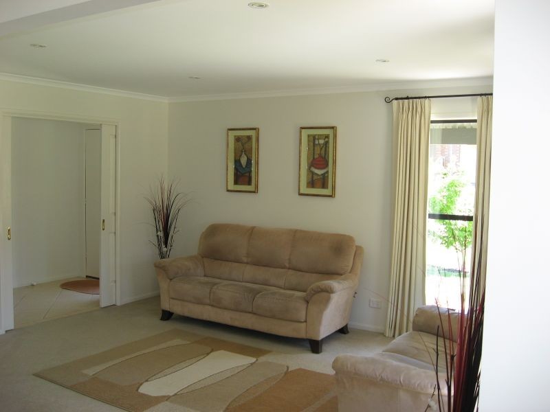 1 Stokes Court, Bairnsdale VIC 3875