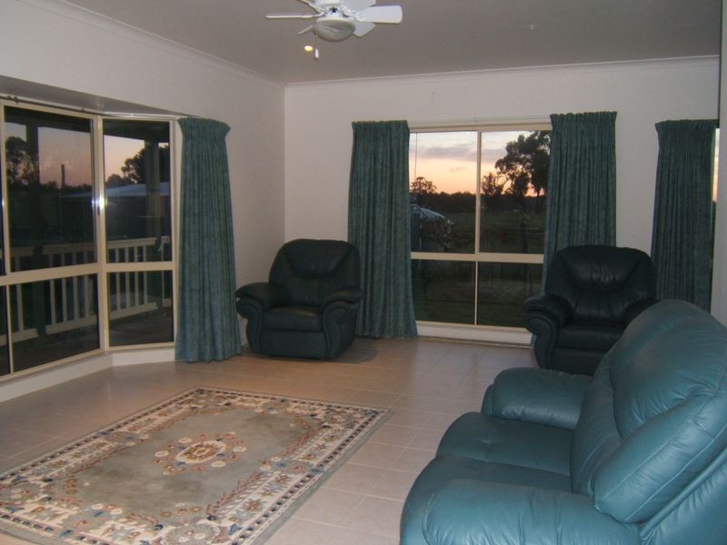 Bairnsdale VIC 3875