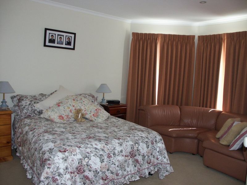 Bairnsdale VIC 3875