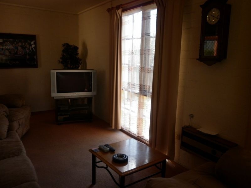 1 2 & 3/25 Robb Street, Bairnsdale VIC 3875