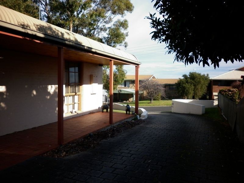 1 2 & 3/25 Robb Street, Bairnsdale VIC 3875