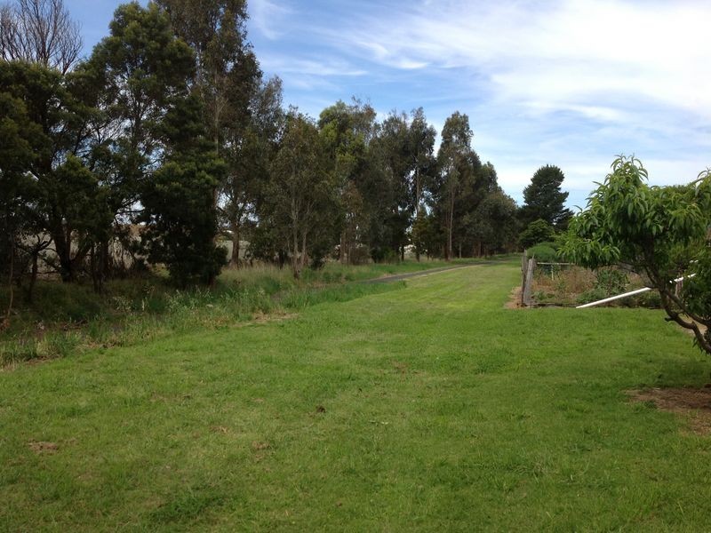 25 Cameron Crescent, Bairnsdale VIC 3875
