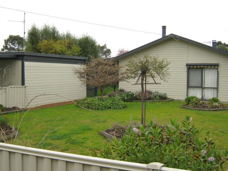 Bairnsdale VIC 3875