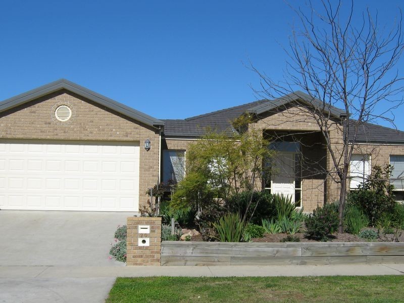 20 Gatehouse Drive, Bairnsdale VIC 3875