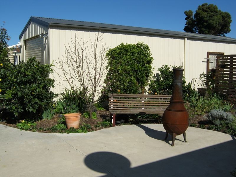 20 Gatehouse Drive, Bairnsdale VIC 3875