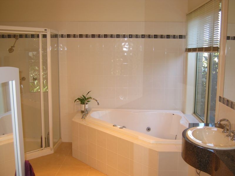 20 Gatehouse Drive, Bairnsdale VIC 3875