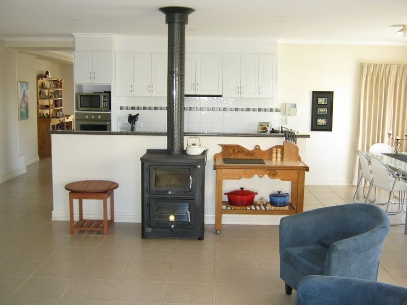 20 Gatehouse Drive, Bairnsdale VIC 3875