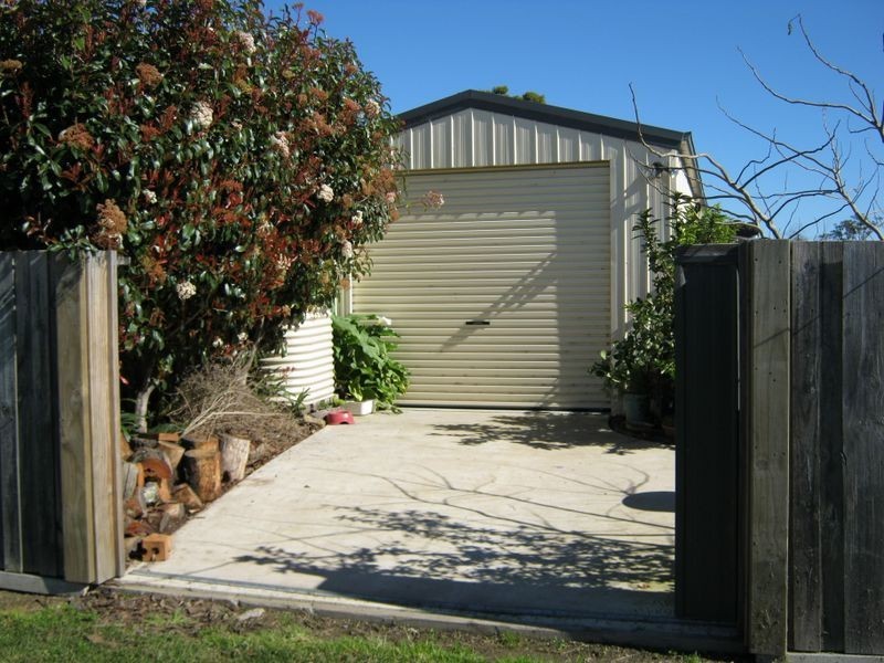 20 Gatehouse Drive, Bairnsdale VIC 3875