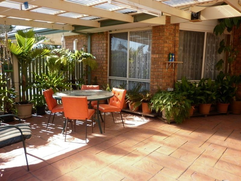 33 Balmoral Crescent, Bairnsdale VIC 3875