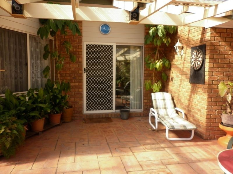 33 Balmoral Crescent, Bairnsdale VIC 3875