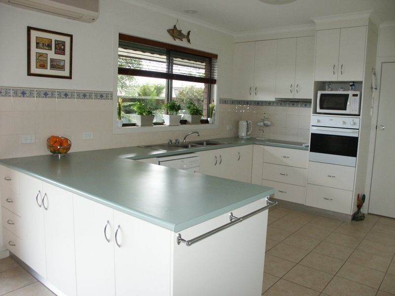 2 Finchley Court, Bairnsdale VIC 3875