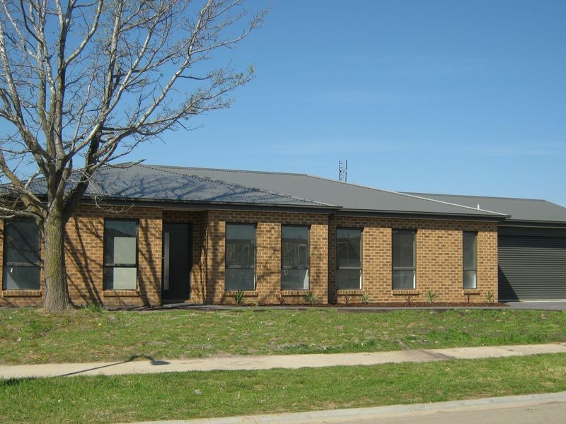 1 Georgia Crt, Bairnsdale VIC 3875