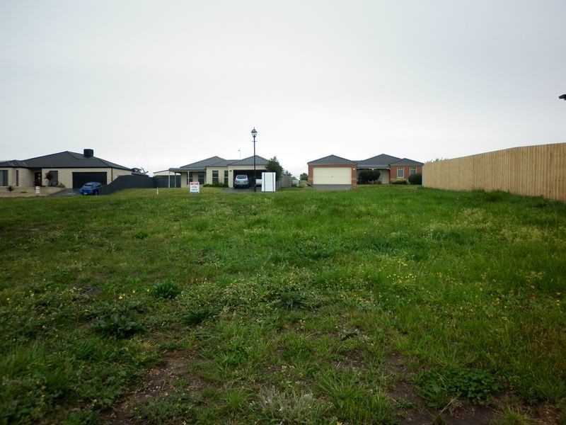 28 The Backwater EASTWOOD, Bairnsdale VIC 3875