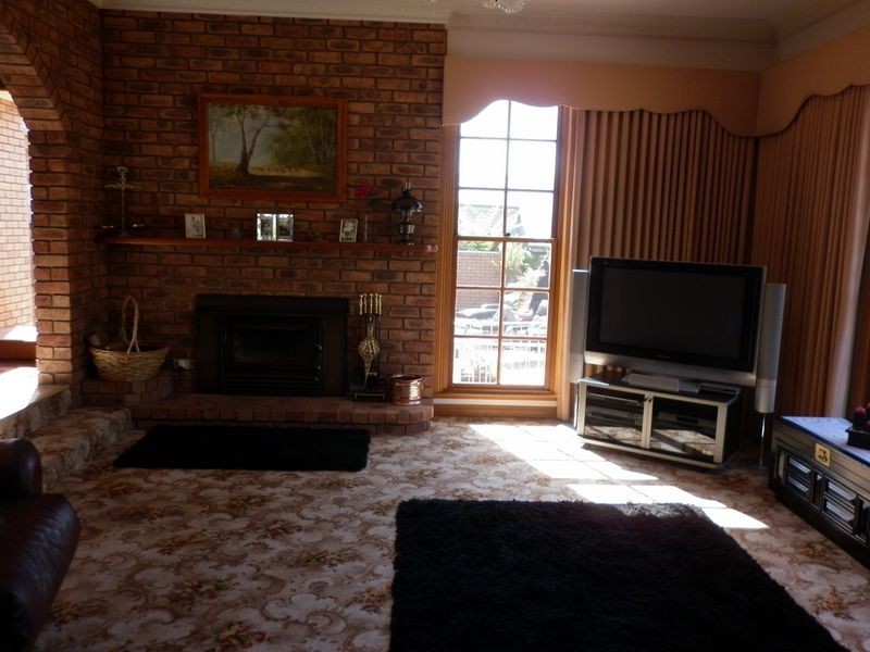 12 Riverview Close, Wy Yung VIC 3875