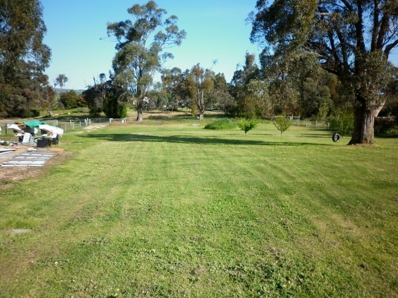 34 Dawson Street, Wiseleigh VIC 3885