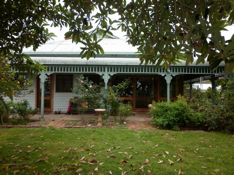 Bairnsdale VIC 3875