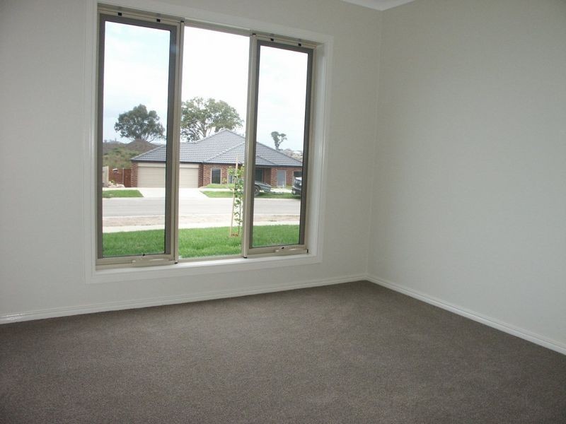 21 Phoebes Way, Bairnsdale VIC 3875