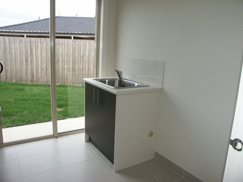 21 Phoebes Way, Bairnsdale VIC 3875