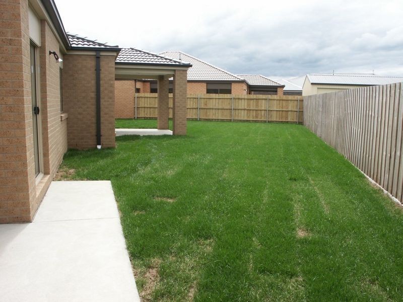 21 Phoebes Way, Bairnsdale VIC 3875