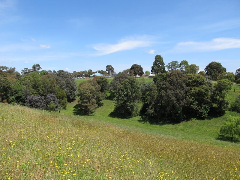 35 Harnham Drive, Bairnsdale VIC 3875
