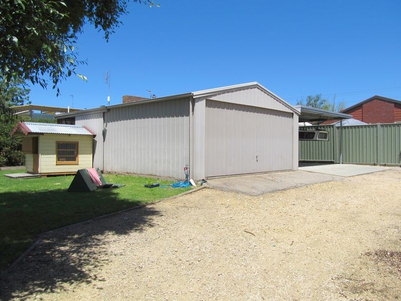 31 Pope Street, Bairnsdale VIC 3875