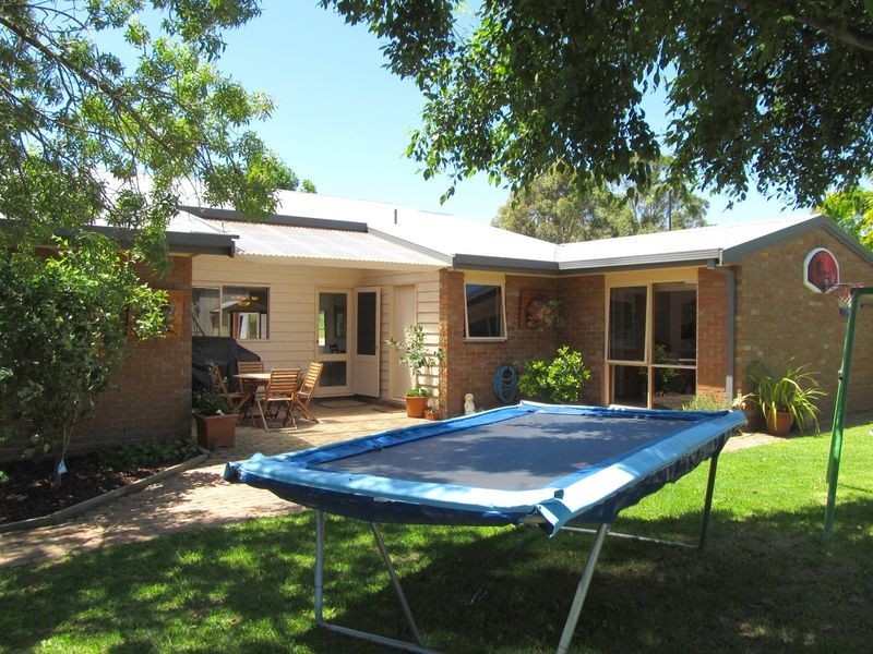 31 Pope Street, Bairnsdale VIC 3875