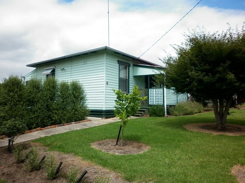 6 Macleod Court, Bairnsdale VIC 3875