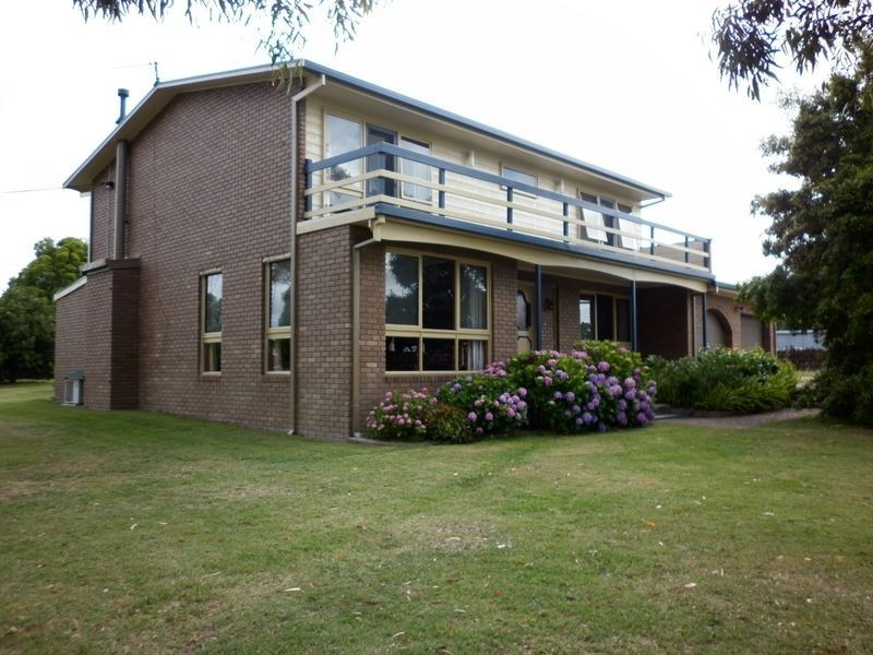 25 Dooley Street Wy Yung, Bairnsdale VIC 3875