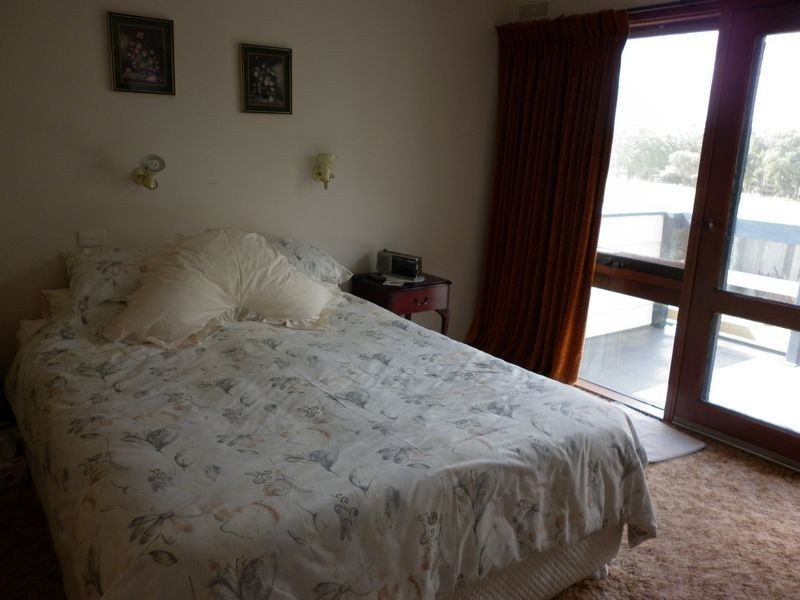 25 Dooley Street Wy Yung, Bairnsdale VIC 3875