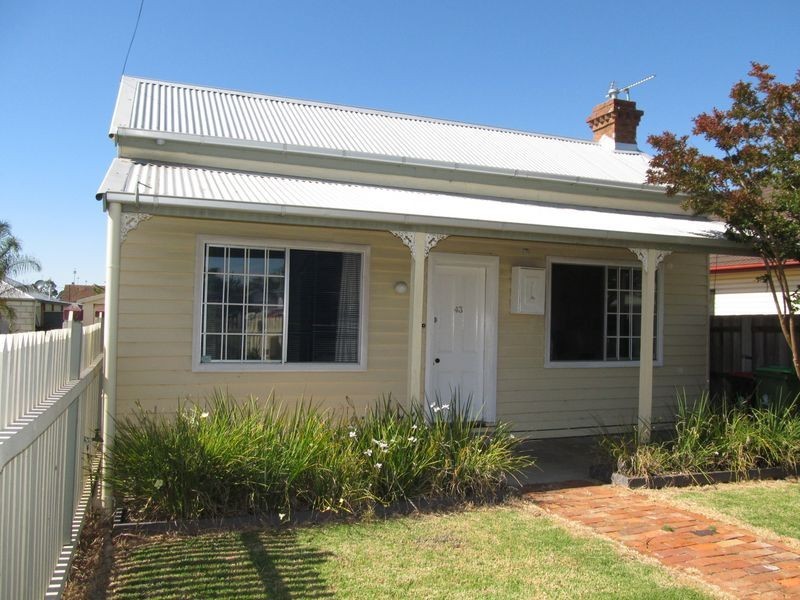 43 Pinnock Street, Bairnsdale VIC 3875