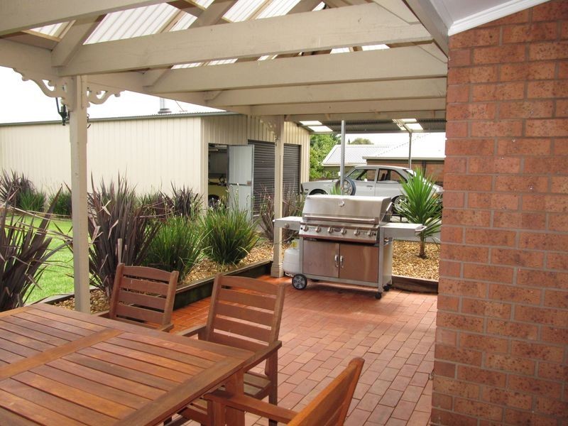 9 Maneroo Court Eastwood, Bairnsdale VIC 3875