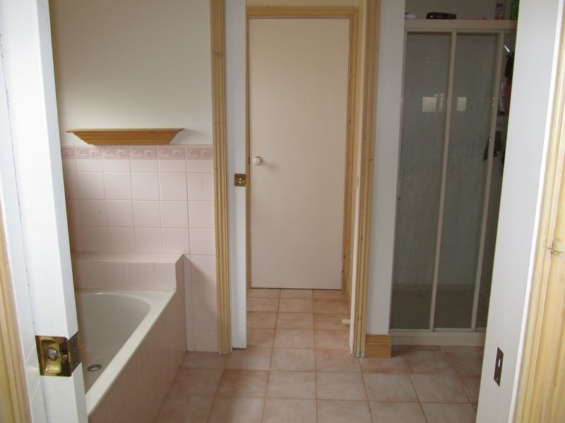 9 Maneroo Court Eastwood, Bairnsdale VIC 3875